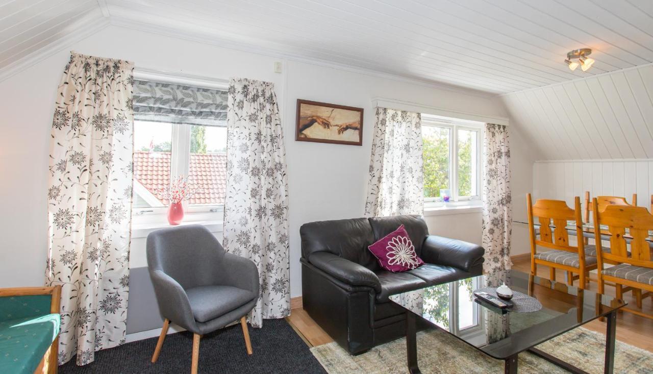 Mandal Apartment Mit Moeglichkeit Ein Boot Zu Benutzen Und Angeln Екстериор снимка
