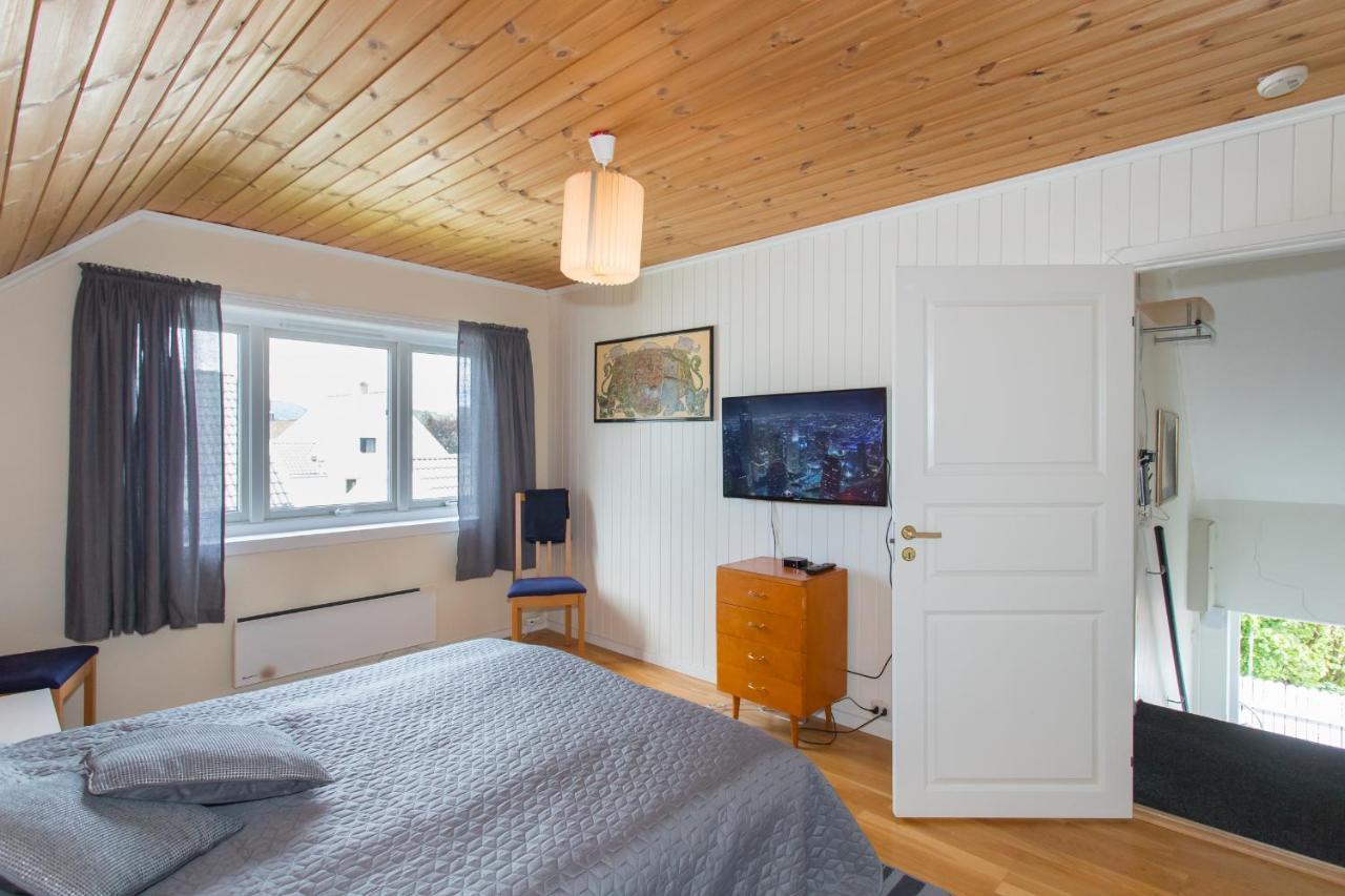 Mandal Apartment Mit Moeglichkeit Ein Boot Zu Benutzen Und Angeln Екстериор снимка