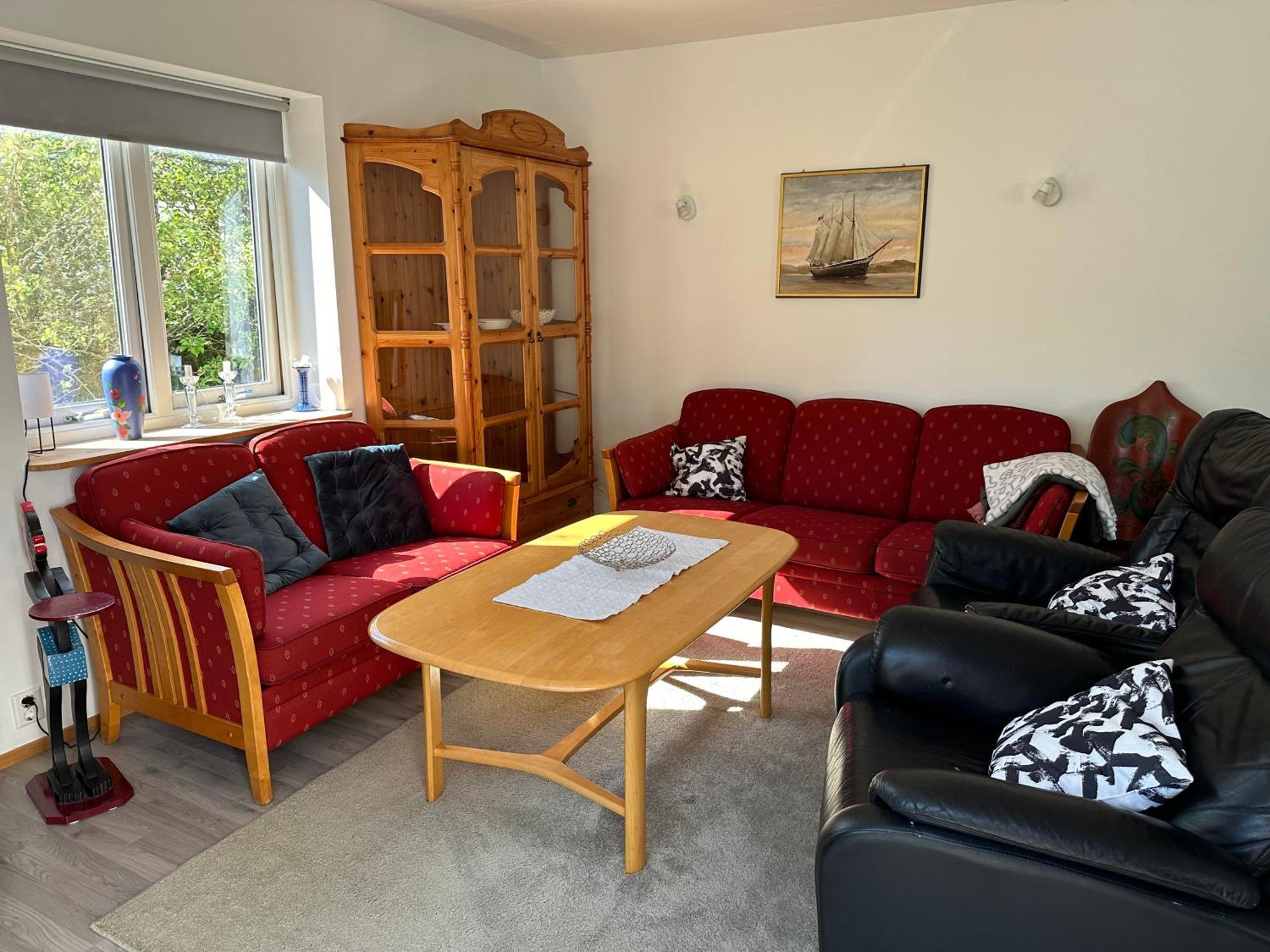 Mandal Apartment Mit Moeglichkeit Ein Boot Zu Benutzen Und Angeln Екстериор снимка